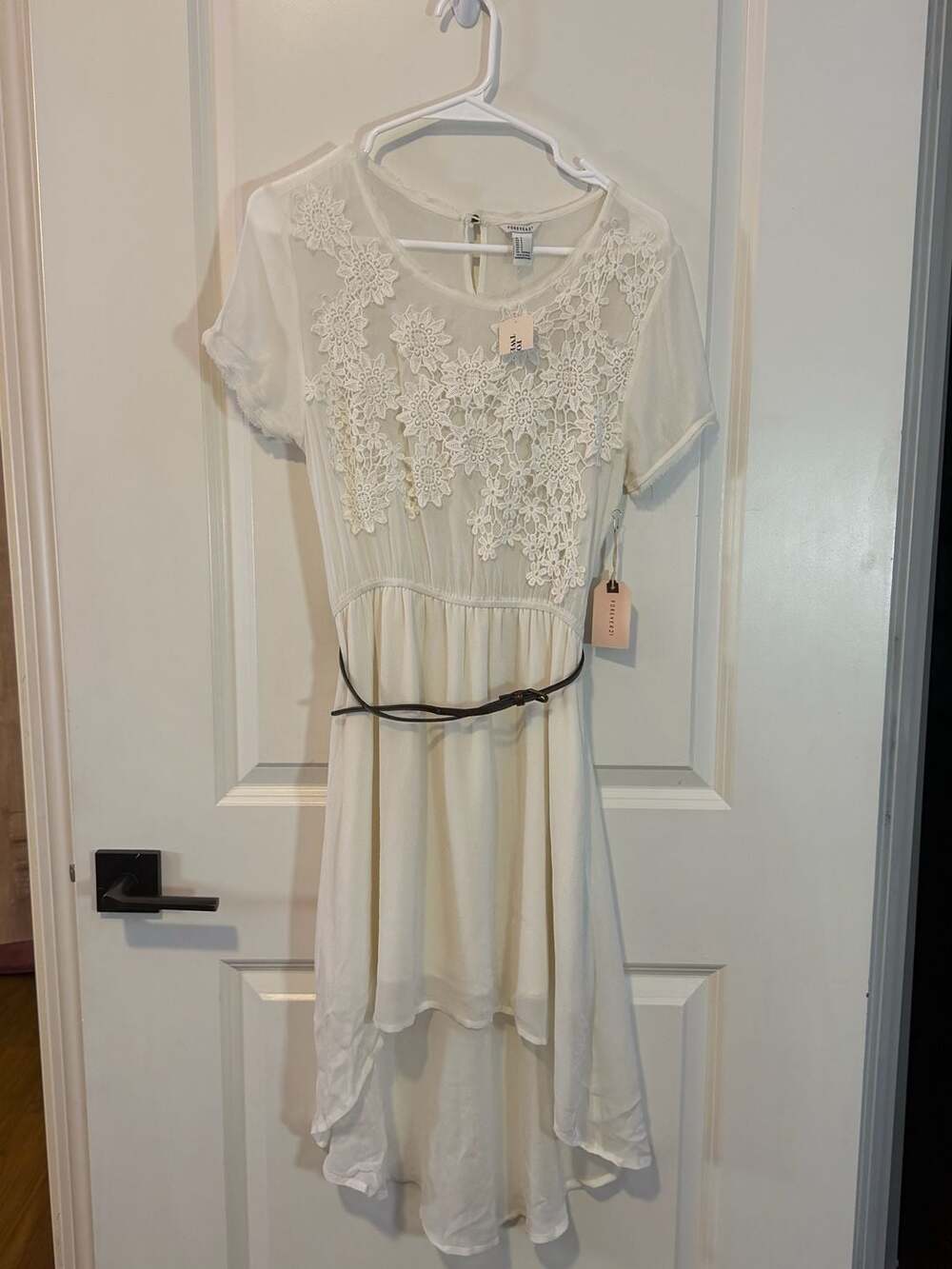 Forever 21 Cream Floral Lace Chiffon High-Low Dress Size S